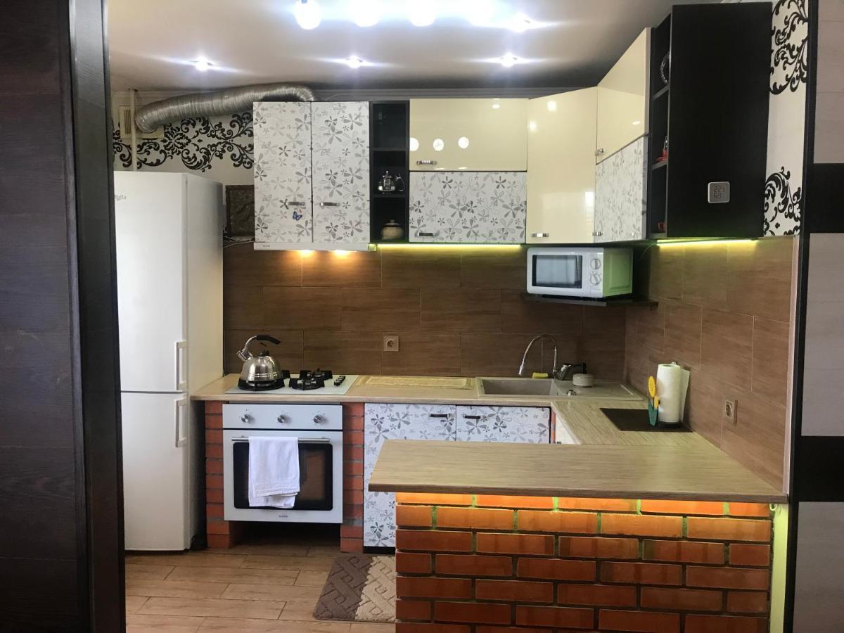 Чудова Квартирка В Кам'Янці -Подільському كاميانيتس - بوديلسكيي المظهر الخارجي الصورة